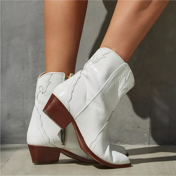 Free People white patent leather New Frontier western boots 38 - Picture 14 of 15